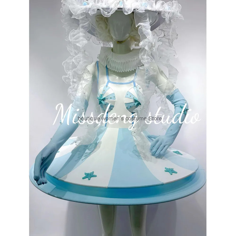 Cos Carnival Float Parade-kost - Aquarium & Marine Museum Universiti Malaysia Sabah Kota Kinabalu Sabah recensie en prijs